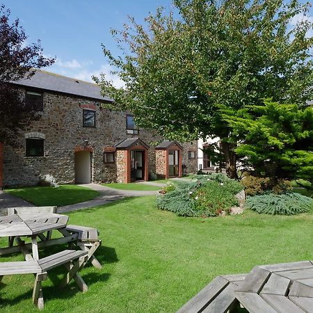 Kennacott Court Holiday Cottages Буде Экстерьер фото
