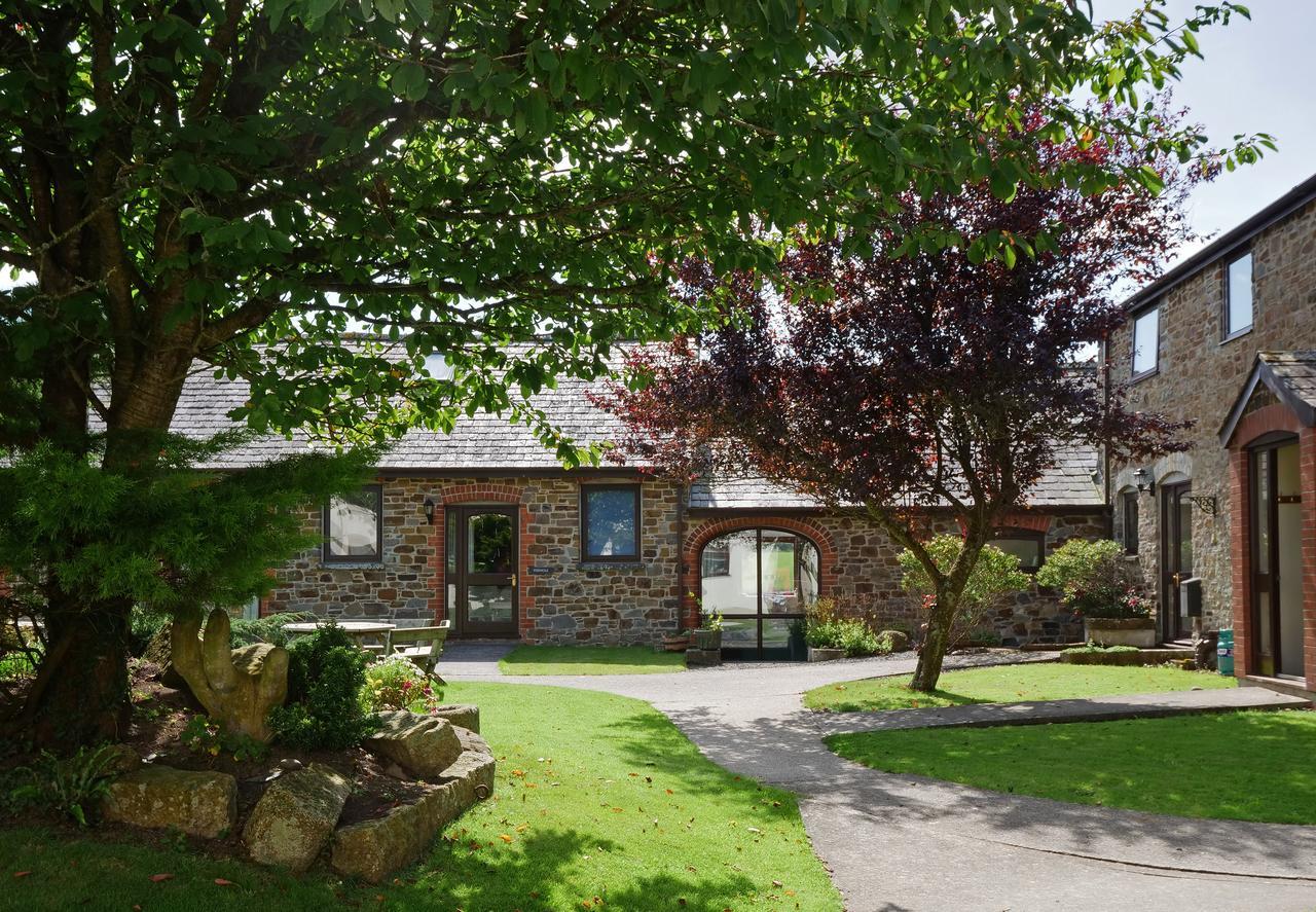 Kennacott Court Holiday Cottages Буде Экстерьер фото