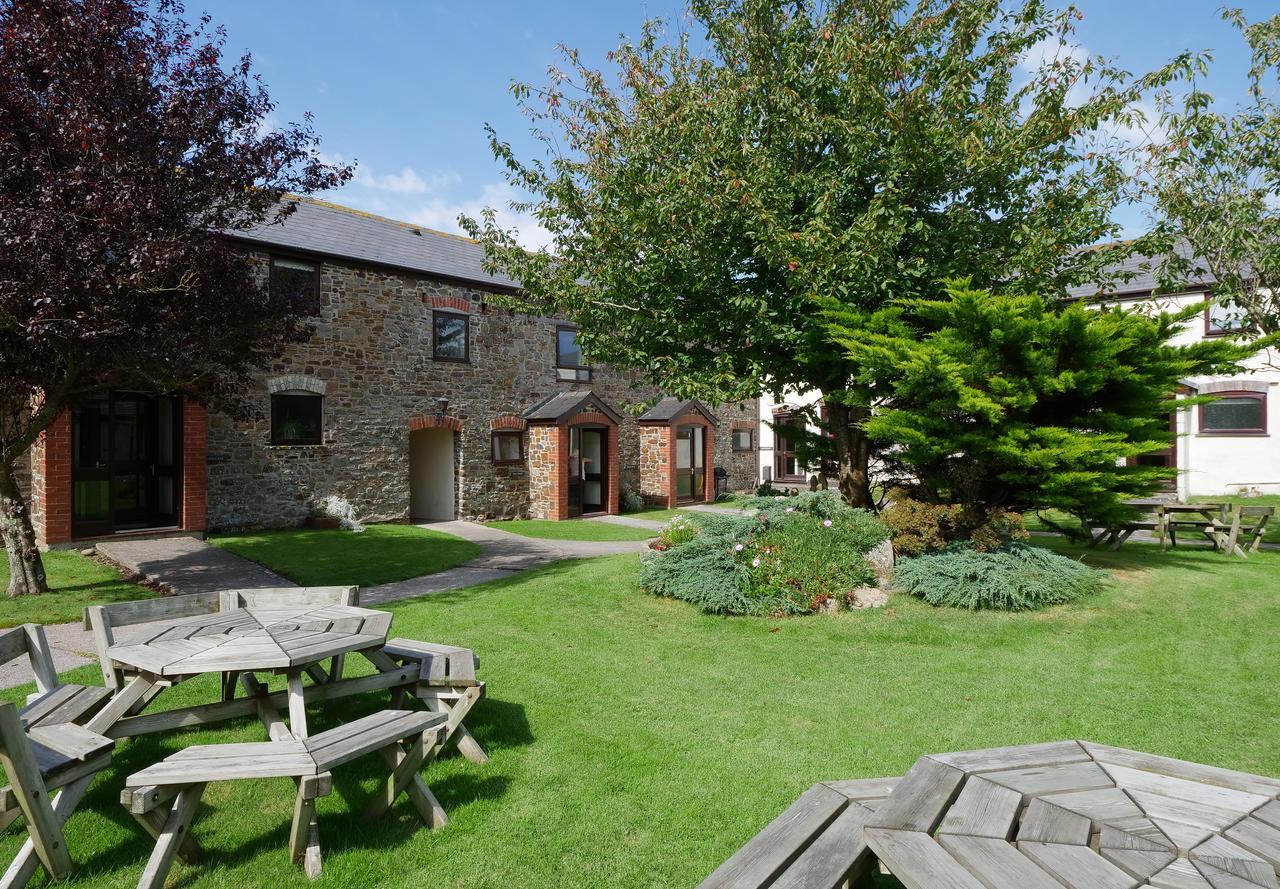 Kennacott Court Holiday Cottages Буде Экстерьер фото